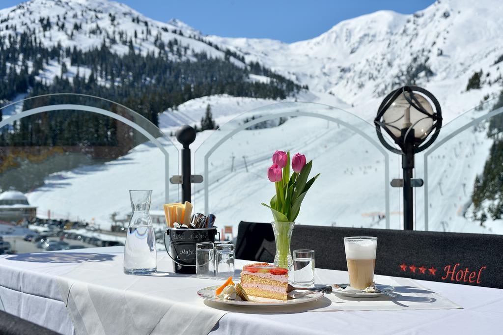 Hotel Almhof Hochfugen Exterior photo